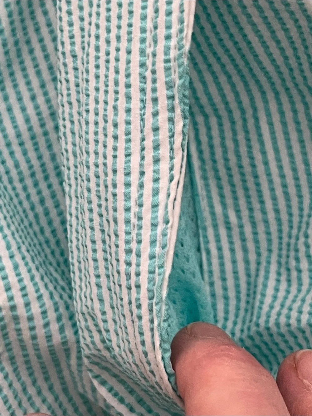 Old Navy Men's Pair of  Seersucker Swim Trunks in Balmy Air and Crayon Blue NWT